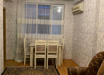 Riyat ticaret merkezin yaxlql 1 otaq 2 ye olmus tam temirli