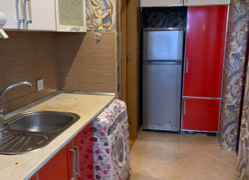 Riyat ticaret merkezin yaxlql 1 otaq 2 ye olmus tam temirli