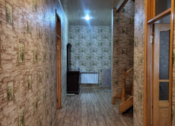 Xlrdalada 1 sayll orta mektebe yaxln 4 otaq 2 mertebeli