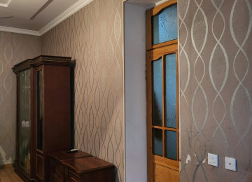 Xlrdalada 1 sayll orta mektebe yaxln 4 otaq 2 mertebeli