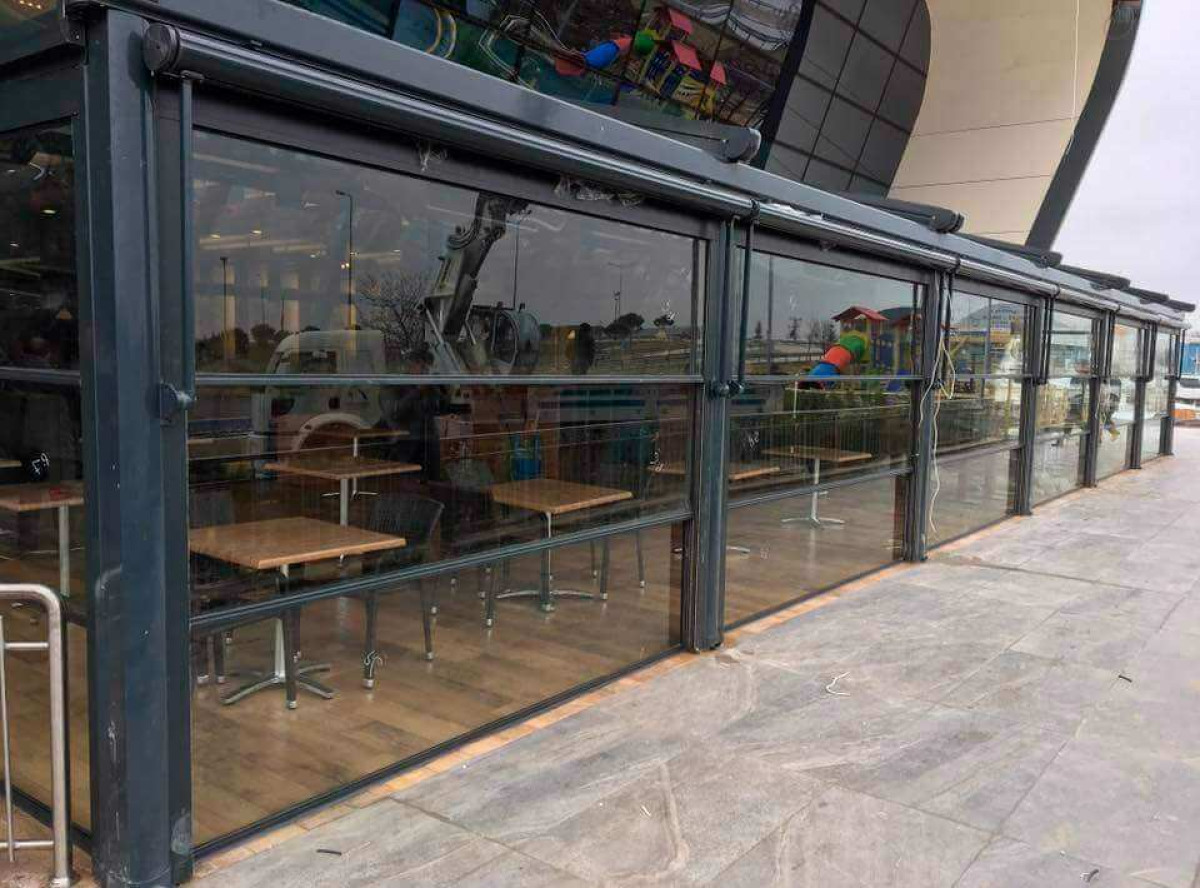 Altek şirkəti olaraq müştərilərimizə hər cür şüşələnmə