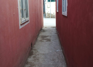 Xlrdalada 8 Sayll orta mektebin yanl 1 otaq heyet evi