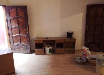 Xlrdalada 8 Sayll orta mektebin yanl 1 otaq heyet evi