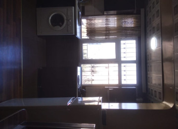 Xırdalan da yerləşir, avtabus məktəb, bagça 2 dəq. məsafədə