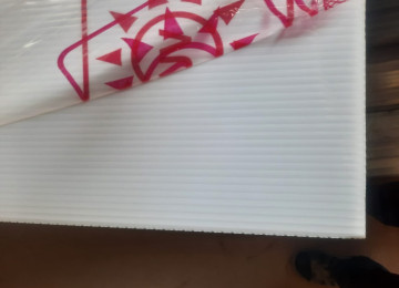 polikarbonat. Topdan giymətinə polikarbonatın pərakəndə