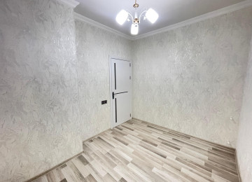 Ev Xırdalan AAAF park yaşayış kompleksində yerləşir.AAAF