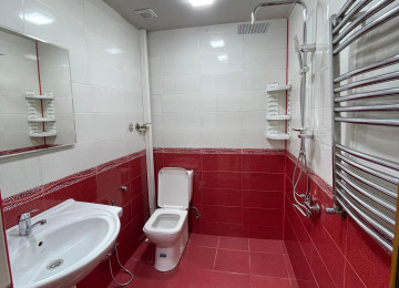 Ev Xırdalan AAAF park yaşayış kompleksində yerləşir.AAAF