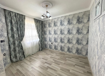 Ev Xırdalan AAAF park yaşayış kompleksində yerləşir.AAAF