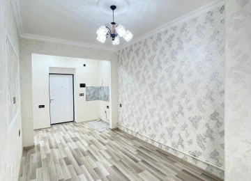 Ev Xırdalan AAAF park yaşayış kompleksində yerləşir.AAAF