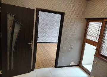 ilk defedir kiraye verilir evde wfaner ve qladofka var