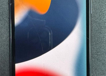 iPhone 11 128gb/Dual sim. Face Id, ekran sensoru ve butun