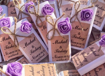 Her zovqe uygun nisan konfetleri bizde.Istenilen dizaynda