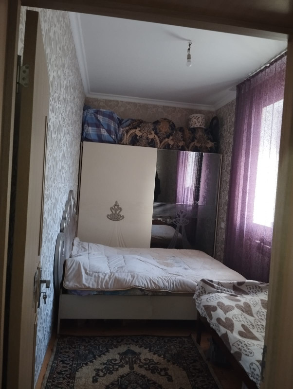 2 otaq menzil satllr Xlrdalan Narlc Marketin ve 7 sayll tam orta mektebin yanl