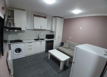 TƏCİLİ SATILIR!!! Xırdalan, seheri (Apartman).Mənzil bütün