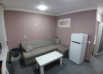 TƏCİLİ SATILIR!!! Xırdalan, seheri (Apartman).Mənzil bütün
