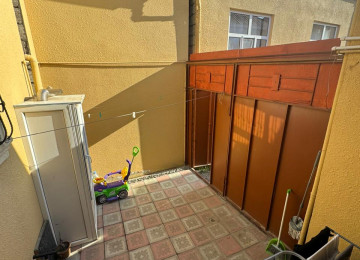 Təcili kupçalı şəraitli, içi tam dolu əşyalarıyla birlikdə