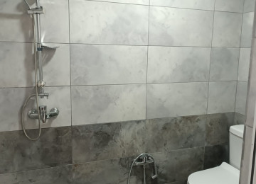 Mənzil AAAF parkda 17/13 mərtəbəsində yerləsir yeni