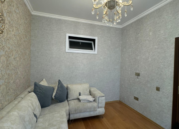 Menzil Xirdalanda Kristal Absheron birde yerleshir. Ilk