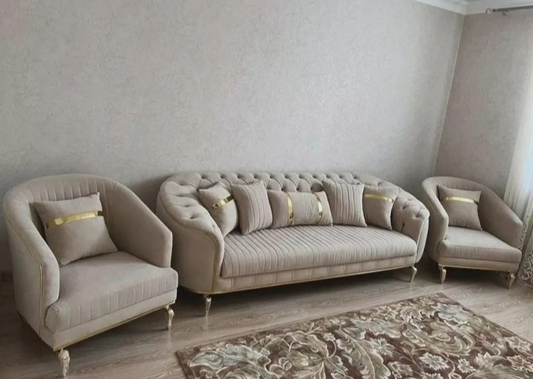 Divan kreslo ve stullarin yuksek keyfiyyetde temiri. Eger