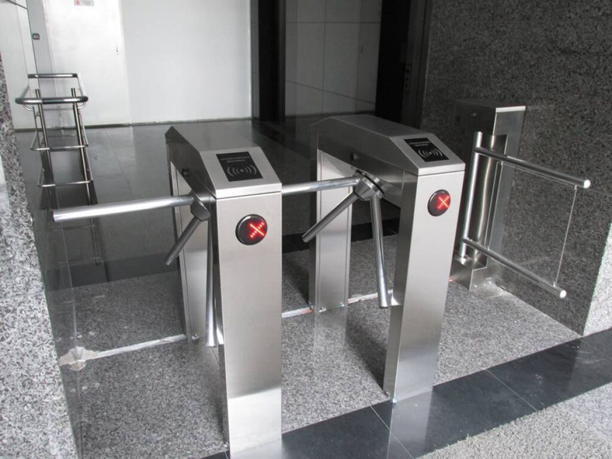 Turniket - Tuniket sistemləri hər yerdə giriş çıxışı