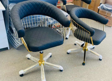 Kreslo Rəng seçimi var Anbardan birbaşa satış Qiymət 165azn