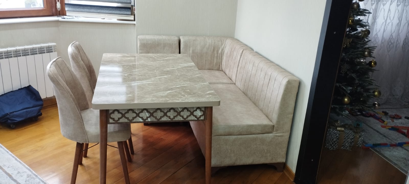 Mətbəx stol dəsti Anbardan birbaşa satış 1Masa+2stul+1divan