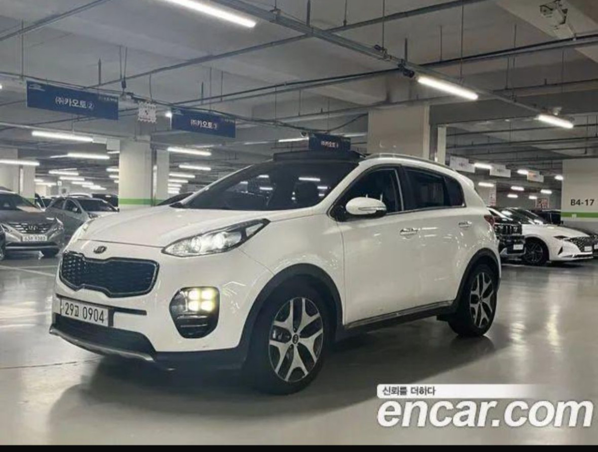rent a car sedanlar ve cipler.her modelde her qiymete var.gundelik