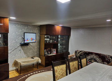 Qaracuxur krasqa zavodu terefde - Emircanin gireceyinde