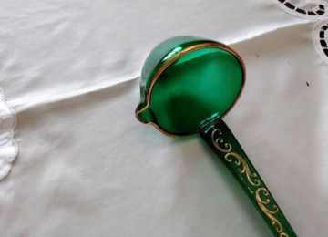 Qədimi Cexoslovakiya istehsalı böyük boqema çömçə