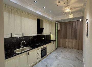 Nerimanov rayonu, Ankara liseyinin yani Grand Narimanov