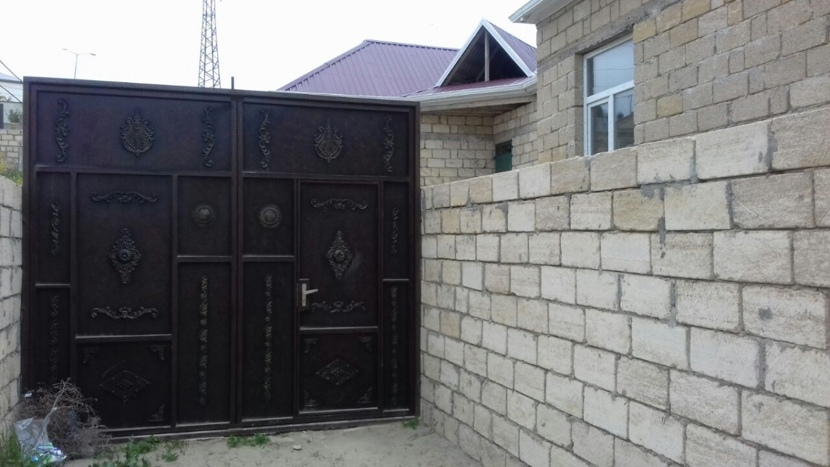 kreditle 3 otaqli heyet evi Serfeli qiymete Kreditle ilkin odenis 19 min AZN odemekle