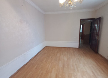 Xlrdalan Bazarsdore Market ve AAAF PARK Yaxlql 4 otaq heyet