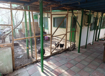 Salam. Əhmədli metrosuna piyada 3 dəqiqəlik yolda, düz ana