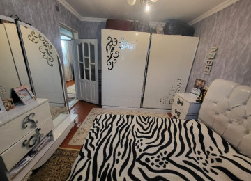 Xlrdalada 2 otaq heyet evi satllr heyetide var senet kupca