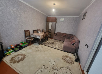 Xlrdalada 2 otaq heyet evi satllr heyetide var senet kupca