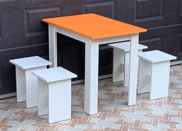Masa və taburetka Anbardan birbaşa satış Rəng seçimi var