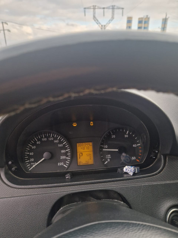 Mercedes Vito satılır Öz şəxsi maşınımdir Mersedes Vita satılır heç vaxt sərnişin