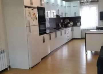 Gencede heyet evi-villa. 2 mərtəbəli lyuks tipli 40 kv/m