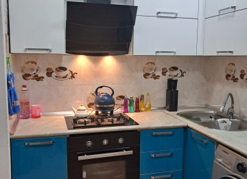 Əla təmirli evdi,9 mərtəbəli lelinqrad proyoktli binanin4