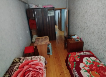 Xlrdalan Riyyat ticaret merkezi ve Dos merkeznin Arxasl 1