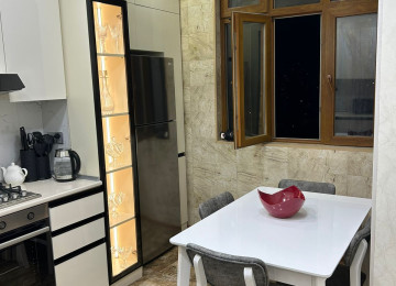 Xətai rayonu General Mehmandarov küçəsi mərkəzi yolun