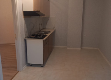 Saray Qesebesi 2 otaq menzil bos 55 kv kiraye verlir qaz