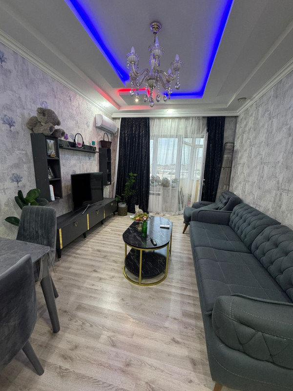 TACILI SATILIR Mehmandarov küçəsi 263 nömrəli məktəbin yanında 9 mərtəbəli