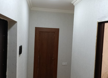 Xlrdalan Riyat ticaret merkezi ve dos merkeznin arxasl