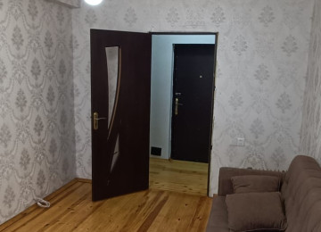 Xlrdalan Riyat ticaret merkezi ve dos merkeznin arxasl