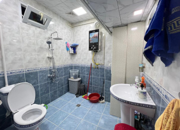 Mehmandarov küçəsi 263 nömrəli məktəbin yanında 9 mərtəbəli