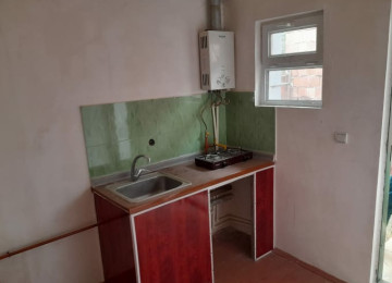 Ceyran batan qesebesi 3 otaq heyet evi satllr 70kv senet