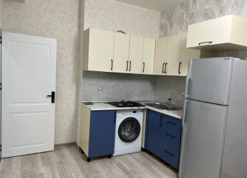 Saray Casmin Koblesi 2 otaq menzil kiraye verlir Menzlde