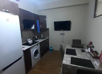 Nizami rayonu Qara Qarayev metrosuna 10 dəqiqəlik məsafədə