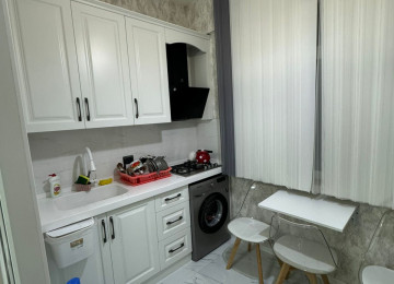 QİYMET ENDİ .Telesin bu qiymete bele temirli menzil